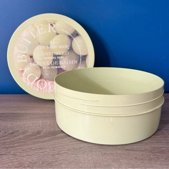 The Body Shop Large Container - Picture 2 of 4